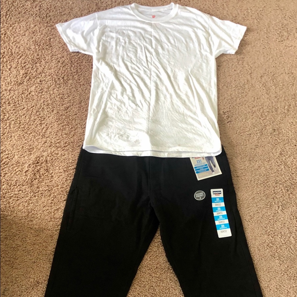 Black jeans and white tshirt.